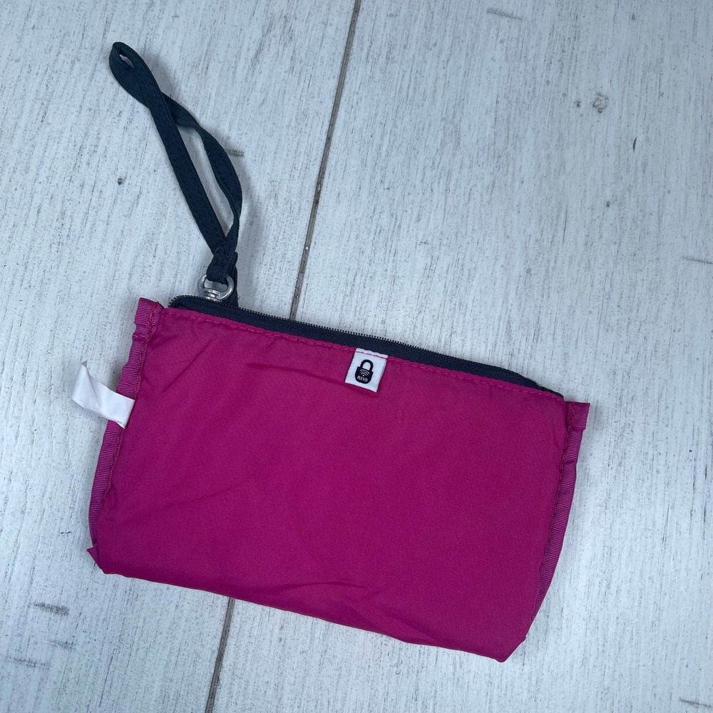 Baggallini Everywhere Crossbody Bag Gray / Black One Size RFID Wristlet Pocket - Picture 4 of 16